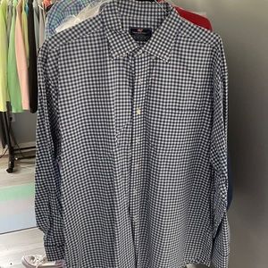 Vineyard vines dress shirt